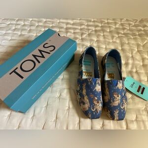 BNWT Disney Snow White TOMS//8.5W